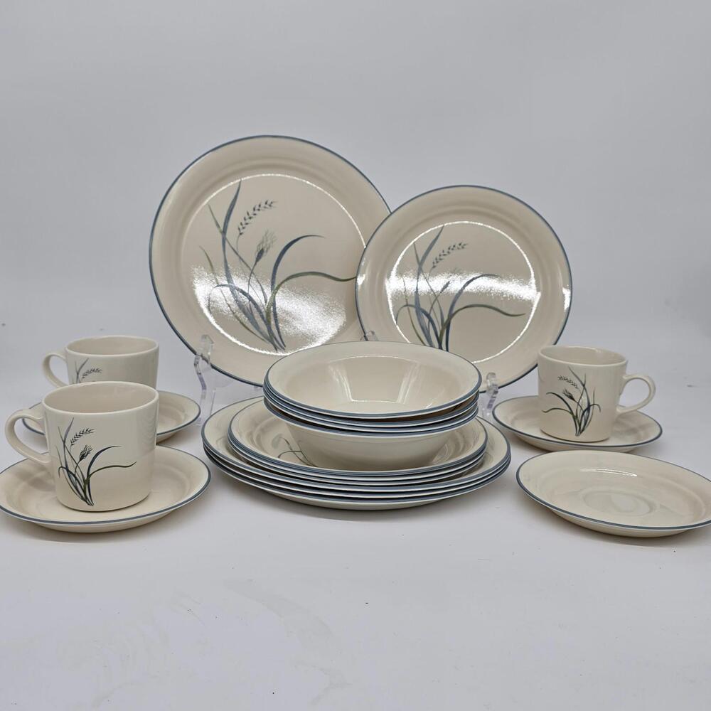 Corelle Coastal Breeze 19-Pc Dinnerware Set Made In USA 2000's LK-N 4 Place Sett